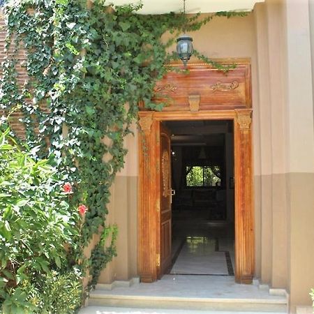 Magnifique Villa Avec Piscine Chauffee Que Pour Famille 마라케시 외부 사진