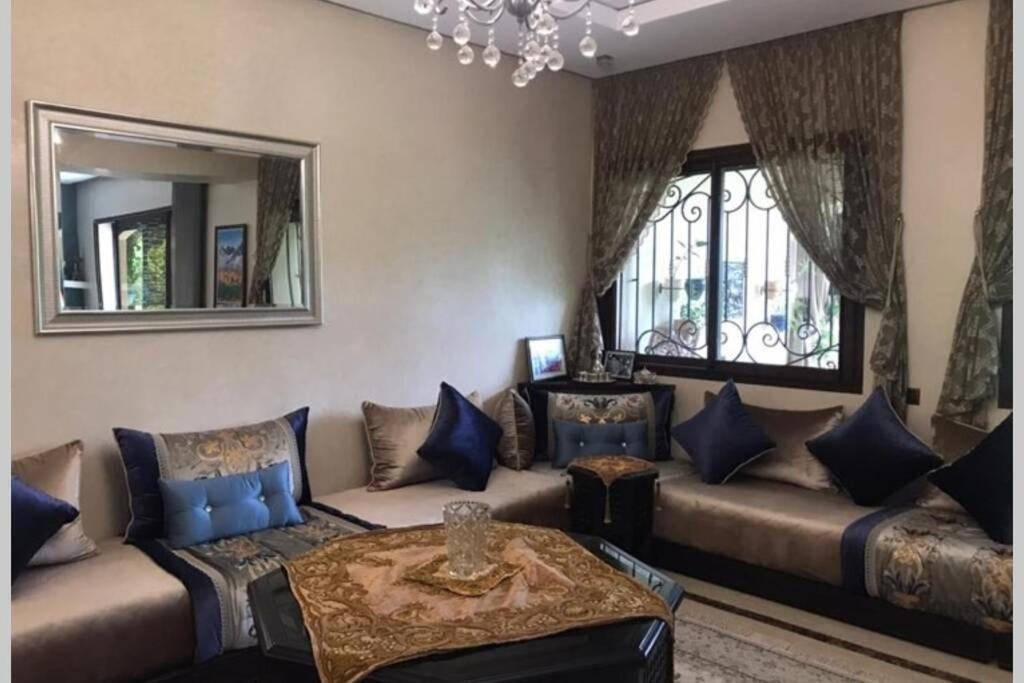 Magnifique Villa Avec Piscine Chauffee Que Pour Famille 마라케시 외부 사진