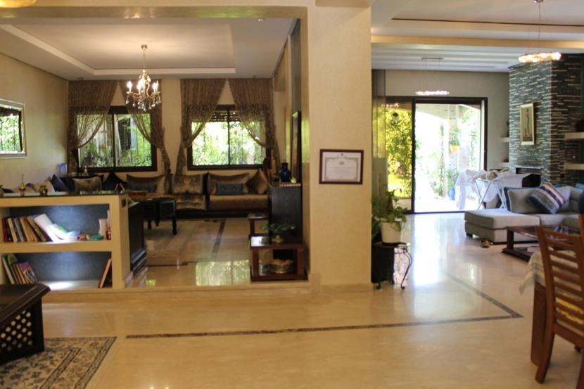 Magnifique Villa Avec Piscine Chauffee Que Pour Famille 마라케시 외부 사진