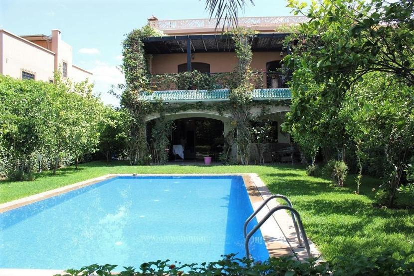 Magnifique Villa Avec Piscine Chauffee Que Pour Famille 마라케시 외부 사진